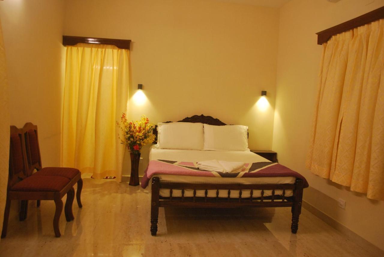 Casa Feliz Bed & Breakfast Fort Kochi Exterior photo