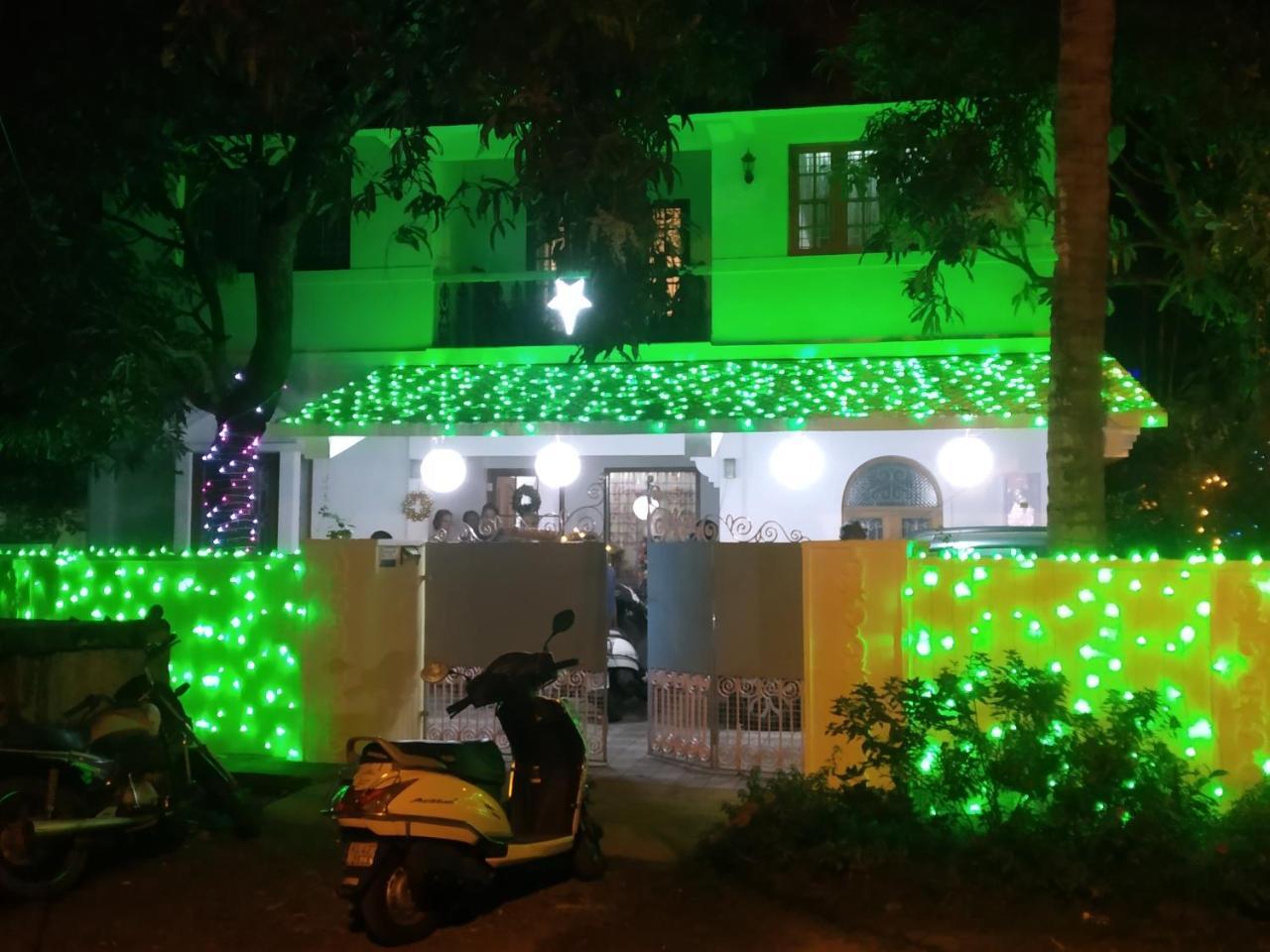 Casa Feliz Bed & Breakfast Fort Kochi Exterior photo